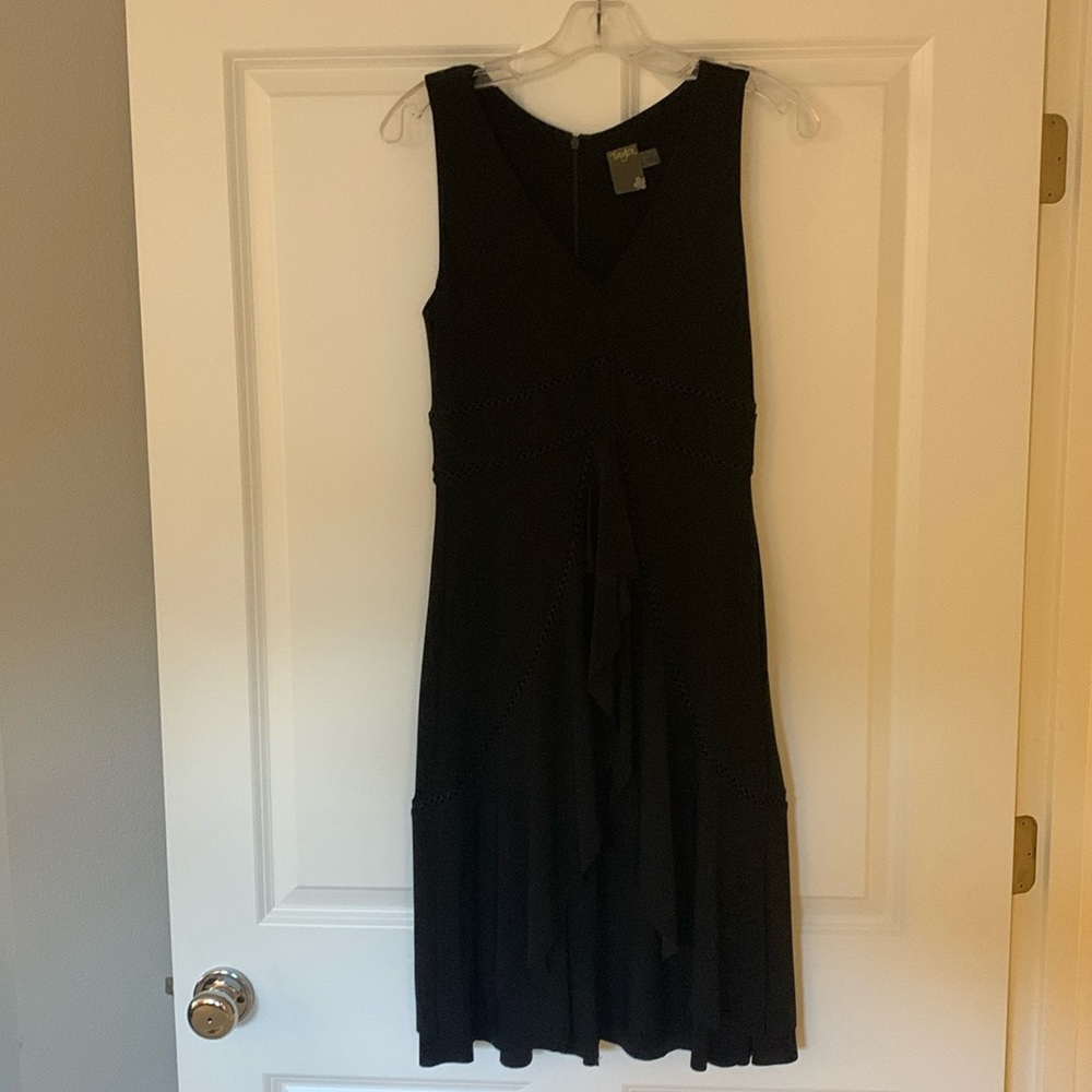 Taylor black dress